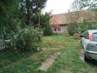 Eladó téglalakás, Pécsett 39.9 M Ft, 2 szobás