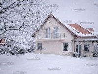 Eladó családi ház, Nagykovácsiban 210 M Ft, 7 szobás