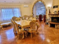 Eladó családi ház, XVII. kerületben 280 M Ft, 6 szobás