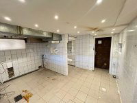 Eladó üzlethelyiség