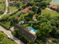 Eladó családi ház, Délegyházán 650 M Ft, 13 szobás