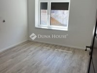 Eladó családi ház, Pécsett 145 M Ft, 4 szobás