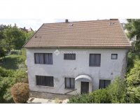 Eladó családi ház, Pécsett 89.9 M Ft, 5 szobás