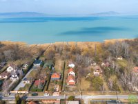 Eladó családi ház, Balatonfenyvesen 79.9 M Ft, 4 szobás