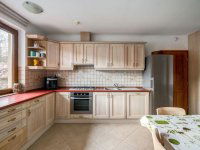 Eladó családi ház, Pilismaróton 248 M Ft, 6 szobás