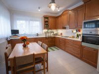 Eladó ikerház, Debrecenben 149.9 M Ft, 6 szobás