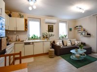 Eladó téglalakás, Mosonmagyaróváron 58.5 M Ft, 1 szobás