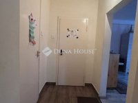 Eladó családi ház, Vecsésen 95 M Ft, 3 szobás