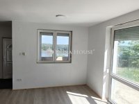 Eladó családi ház, Ercsiben 79.99 M Ft, 6 szobás