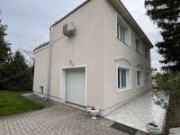 Kiadó családi ház, albérlet, Kecskeméten 300 E Ft / hó