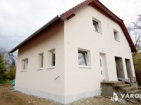 Eladó családi ház