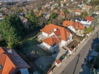 Eladó családi ház, Budaörsön 350 M Ft, 10 szobás