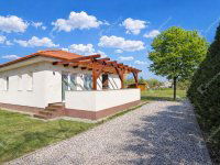 Kiadó családi ház, albérlet, Székesfehérvárott 290 E Ft / hó