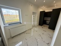 Eladó családi ház, Debrecenben 53.6 M Ft, 2 szobás