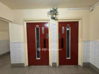 Eladó panellakás, Debrecenben 64.9 M Ft, 2 szobás