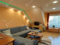 Eladó családi ház, Sopronban 120 M Ft, 7 szobás