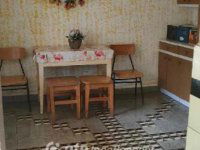 Eladó családi ház, Öreglakon 17 M Ft, 2+1 szobás