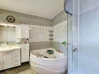 Eladó családi ház, Gödön 100 M Ft, 7 szobás