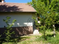 Eladó családi ház, Csörögön 57 M Ft, 1 szobás