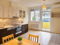 Kiadó téglalakás, albérlet, Debrecenben 210 E Ft / hó, 3 szobás