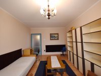 Kiadó panellakás, albérlet, Debrecenben 180 E Ft / hó, 2 szobás