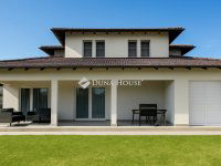 Eladó családi ház, Dunavarsányban 249 M Ft, 7 szobás