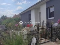 Eladó családi ház, Pilisen 115 M Ft, 7 szobás