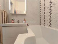 Eladó panellakás, III. kerületben 76.5 M Ft, 2+1 szobás