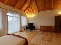 Eladó családi ház, Ercsiben 38.9 M Ft, 3 szobás