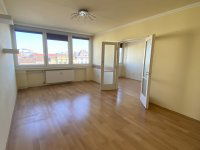 Eladó téglalakás, Debrecenben, Kossuth téren 69 M Ft, 2 szobás