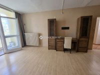 Eladó panellakás, Pécsett 39.9 M Ft, 2 szobás