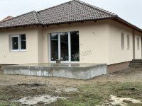 Eladó családi ház, Veresegyházon 114.9 M Ft, 5 szobás