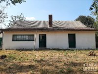 Eladó családi ház, Kisteleken 42 M Ft, 2 szobás