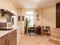 Kiadó téglalakás, albérlet