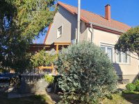 Eladó családi ház, Székesfehérvárott 135 M Ft, 5 szobás