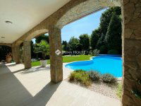 Eladó családi ház, Gödön 299 M Ft, 7 szobás