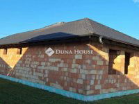 Eladó családi ház, Nyáregyházán 47 M Ft, 4 szobás