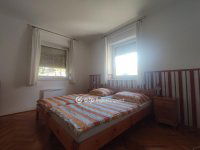 Eladó családi ház, Hajdúszoboszlón 175 M Ft, 5+3 szobás