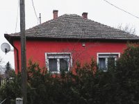 Eladó családi ház, Szolnokon 18.5 M Ft, 3 szobás