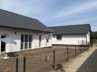 Eladó családi ház, Szegeden 115 M Ft, 5 szobás