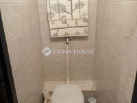 Eladó téglalakás, Pécsett 49.9 M Ft, 2+1 szobás