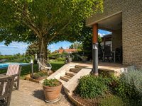 Eladó családi ház, III. kerületben 750 M Ft, 7 szobás