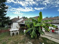 Eladó családi ház, Újiregen 30 M Ft, 4 szobás