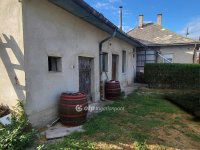 Eladó családi ház, Mikepércsen 34.9 M Ft, 2+1 szobás