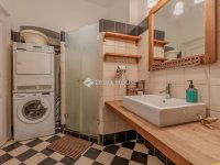 Eladó téglalakás, VI. kerületben 165 M Ft, 5 szobás