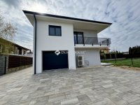 Eladó családi ház, Balatonfüreden 259 M Ft, 6 szobás