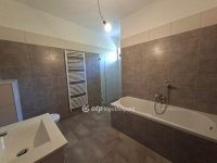 Eladó téglalakás, Mendén 89 M Ft, 4 szobás