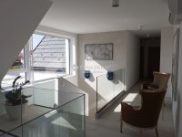 Eladó családi ház, Velencén 450 M Ft, 10 szobás