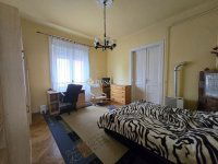 Eladó családi ház, Pécsett 126.9 M Ft, 6 szobás