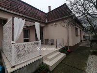 Eladó családi ház, Hajdúböszörményen 92.9 M Ft, 4+1 szobás